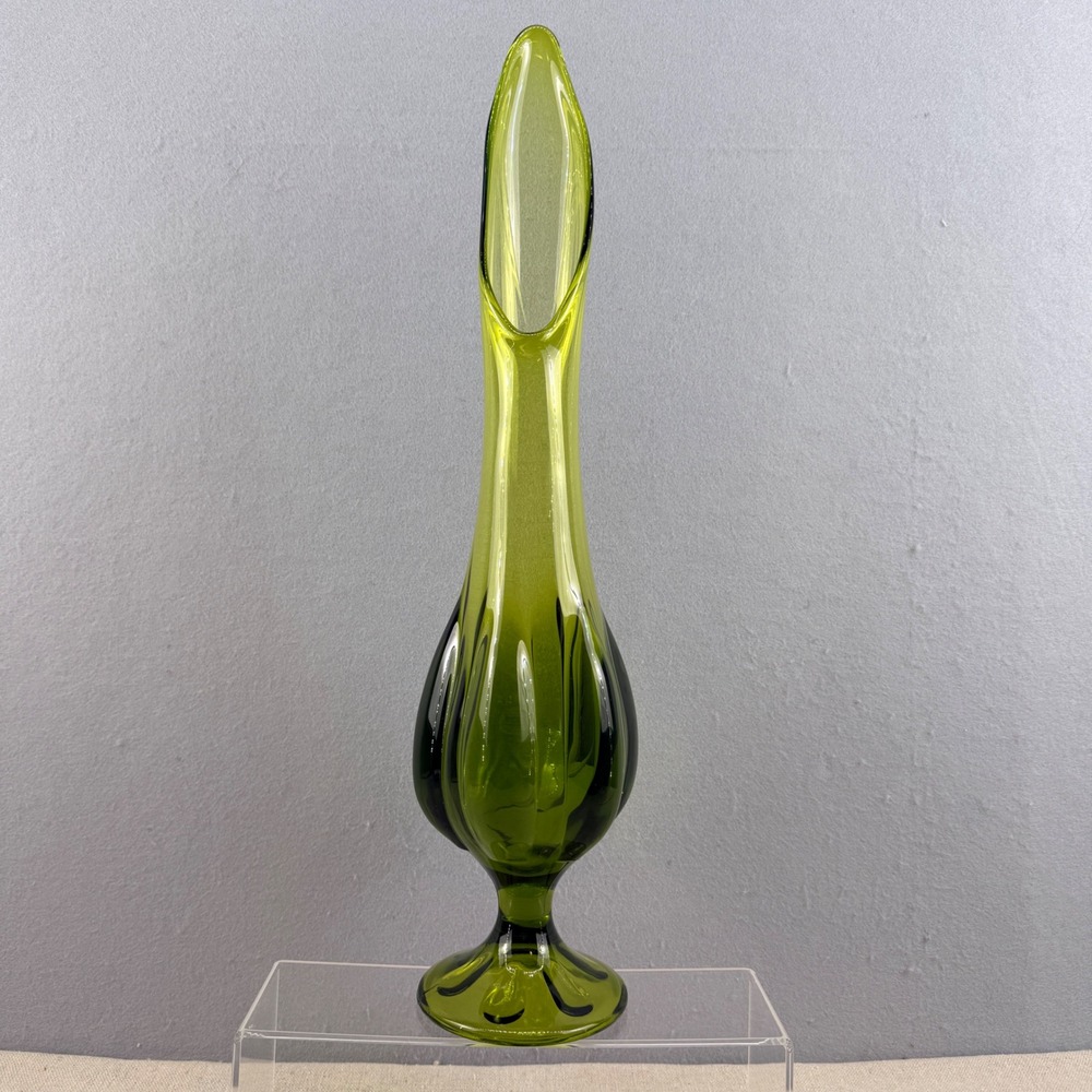VTG 19" Viking Glass Avocado‎ Green Swung Vase Epic Line MCM Smoothie 6-Petal